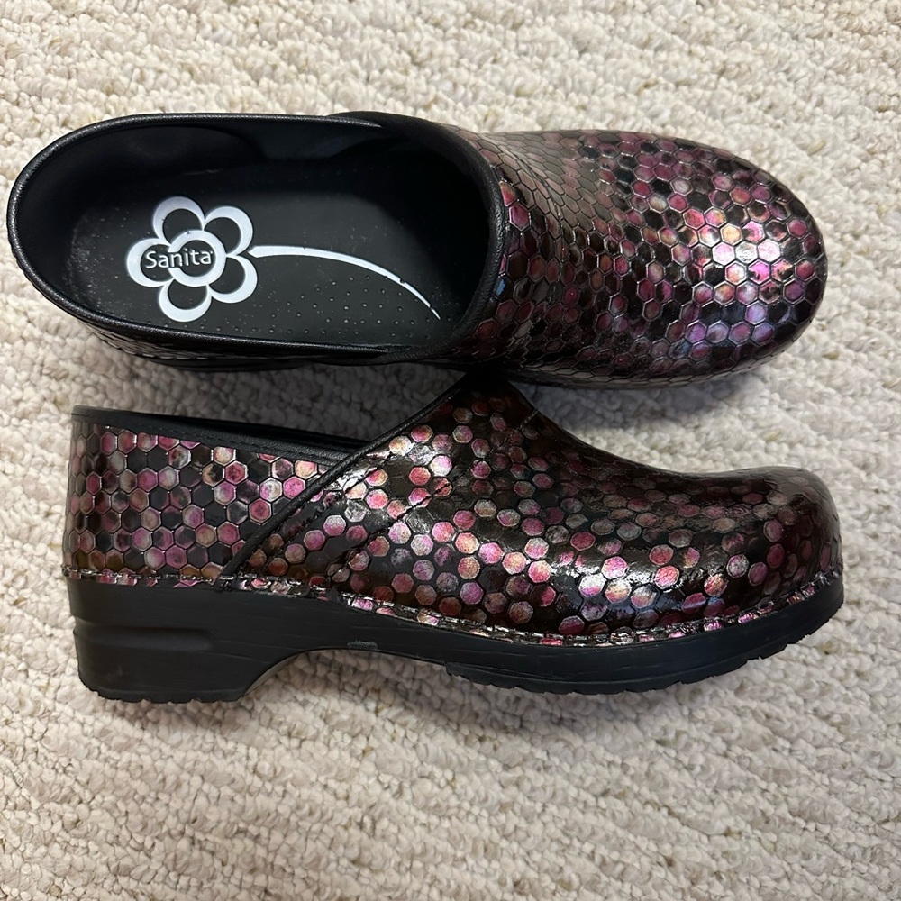 Sanita Women's Pink and Black Clogs